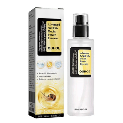 Produktabbildung der OUHOE Advanced Snail 96 Mucin Power Essence mit Verpackung